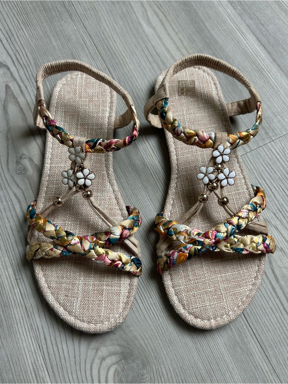 Braided Floral T-Strap Sandals in Beige Multicolor